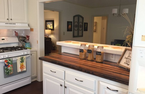Tulsa House | Driller's Dwelling, 1 blk from Expo Center & Fairgrounds, midtown, REMODELED