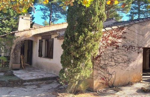 Tourtour House | DRINGUELLE - Two Bedroom House, Sleeps 5