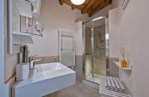 Santo Spirito House | Drom Florence Rooms & Apartments