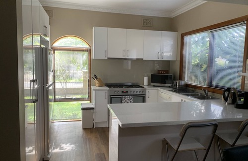 Dromana House | Dromana beach house - only 150m to the beach, with free WIFI and near town