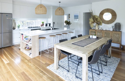 Dromana House | Dromana By The Bay :1 min walk to the beach.