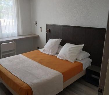 Saint-Paul-Trois-Chateaux Hotel | Dromsudhotel