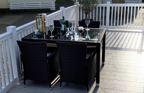 Mudeford Cottage | Drop Anchor, by the beach in Mudeford - * No Booking Fees *