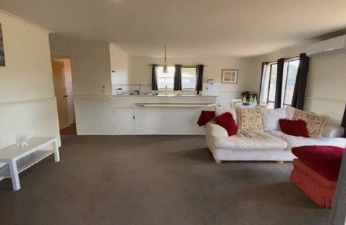 Loch Sport House | Drop Bear Cottage - Pet Friendly