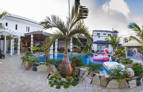 La Esplanada Villa | Drop everything & party in Sosua! Luxury villas near clubs