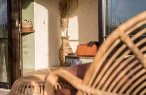 Kuta House | Drop In Surf Lodge