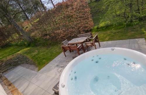 Alvie House | Druim An Lochain Cottage