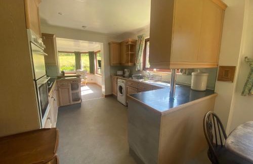 Balloch House | Drummond House - Pets welcome free, 3 acres of gardens, free parking
