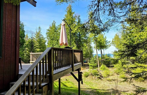 Drummond Island Cottage | Drummond Island Hotel & Vacation Homes - Cream City Cottage