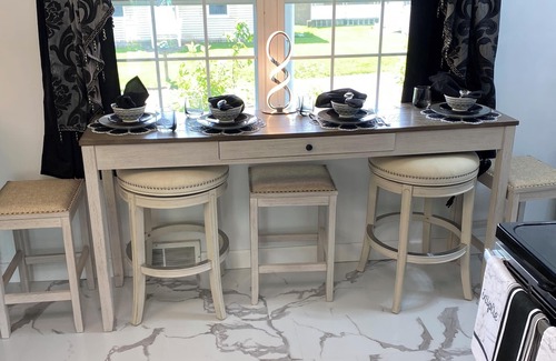 Ellwood City House | Drusilla’s Tranquil Cottage Charmin 3 bed quiet & relaxing fun garage & pavilion