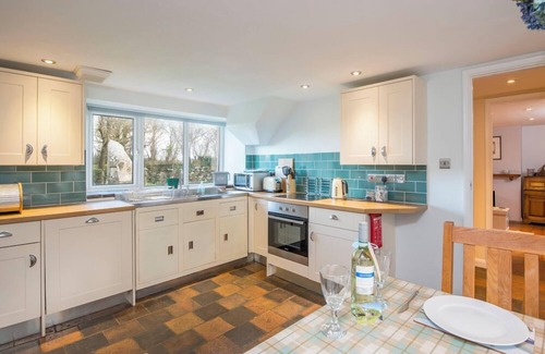 St Brides Cottage | Drws Gobaith-West , Holiday Cottage Nr Whitesands, Sleeps 4, 3 bedrooms, bathrooms