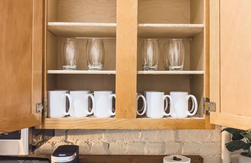 Old City Apartment | DT Old City, Stadium walkable, Sleeps 9