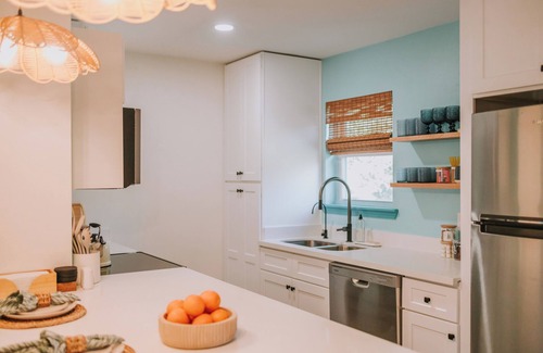 Biloxi Condo | DT OS + Pool + Walk to Front Beach, By WKNDR