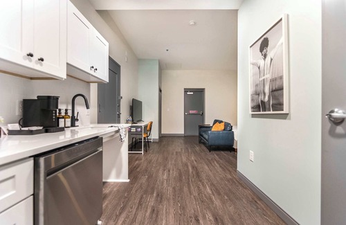 Macon Apartment | Dual Stay Near Atrium Hospital | 1 Mi to Cherry St; Mercer Music at Capricorn –