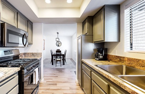 Canyon Corridor Condo | Dual-Suite Canyon Country Club Estados Condo | Pool, Hot Tub & Tennis