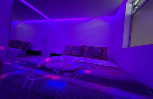 Tunjuelito Hotel | Dubai VIP Motel