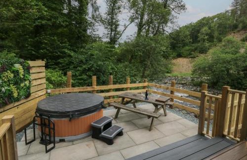 Keswick House | Dubs Luxury Family Pod