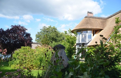 Grebin Apartment | Duck's Nest - Thatched Aspen House