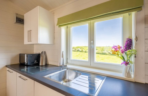 Bude Cabin | Duckpool Lodge - Stunning Views, Close to Sandy Beaches