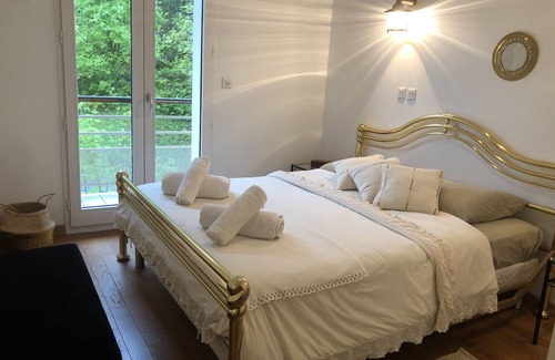 Duingt Apartment | Duingt Appartement Pied Dans Leau