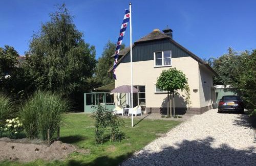 Makkum Villa | Duinvilla met sauna en whirlpool