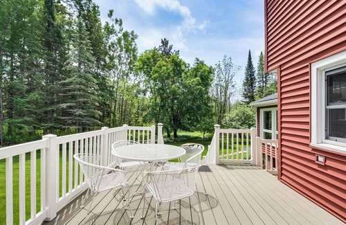 Duluth House | Duluth Lake House - Walk to Beach & Boat Ramp!