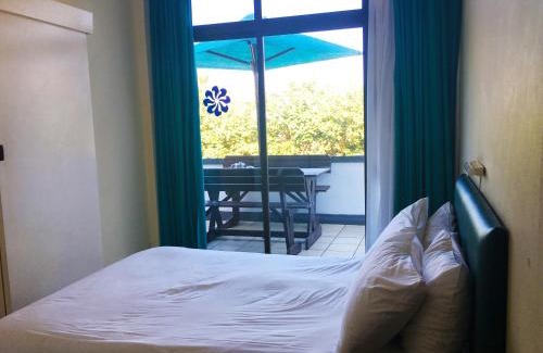 Manaba Beach Apartment | Dumela Margate Flat No 4