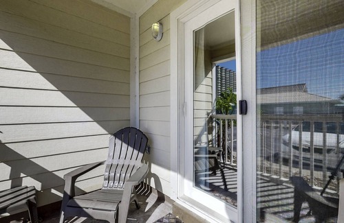 Destin Apartment | Dune It Right! Steps to gated beach~pool~water park