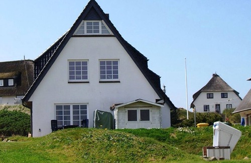Rantum Apartment | Dune view, 60sqm, for up to 2 people - house on the Wadden Sea