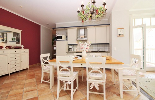 Ostseebad Kuhlungsborn Apartment | Dünenschloss H1 WE13: comfortably furnished 3-room apartment close to the beach