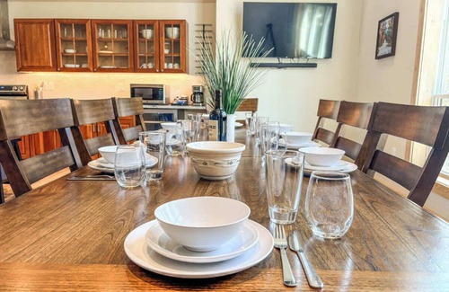 Sturgeon Bay House | Dunes, Cave Point, Clark Lake Dog & Kid Friendly