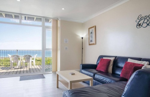 Pendine Apartment | Dunes End - 2 Bedroom Apartment - Pendine