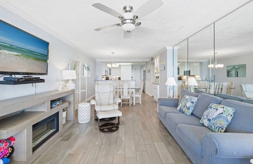 Thomas Drive Apartment | Dunes of Panama A606