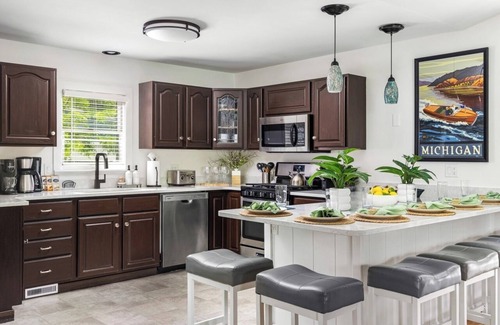 South Haven House | Duneside Escape | Hot tub | Pickleball | Arcade