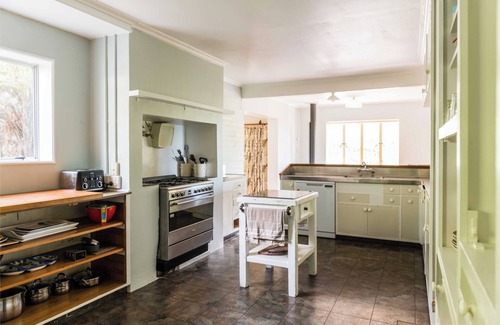 Clarence House | Dunluce Coastal Farmstay - Kaikoura Holiday Home