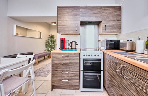 Portrush Apartment | Dunluce Green 2 ~ Amazing Giant Home by the Coast!