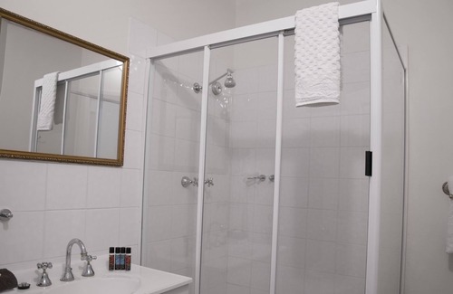 Albany Bed & Breakfast | Dunmoylen House