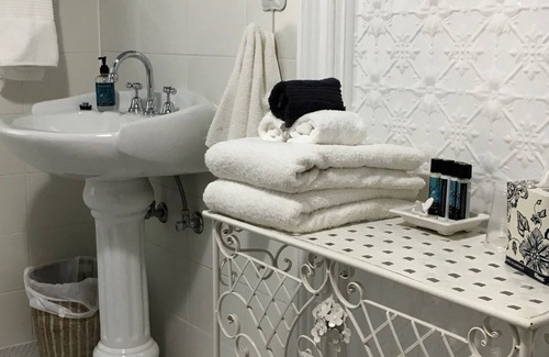 Albany Bed & Breakfast | Dunmoylen House