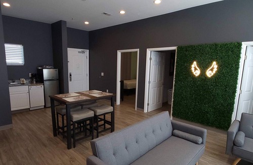 Maxwell Condo | Dunn - East Nashville - Close to it all