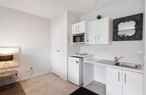 Taupo Hotel | Dunrovin Motel