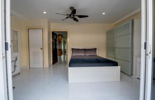 Phra Khanong Nuea Apartment | Duplex 3 Bedroom apartment on Sukhumvit at BTS Phra Khanong