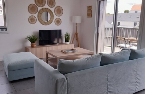Saint-Pierre-Quiberon Apartment | Duplex apartment 110 m², central, 100 m from the beach