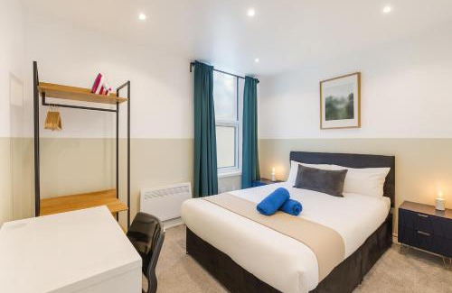 Cathays Apartment | Duplex Apartment For Up to 13 Near City Centre