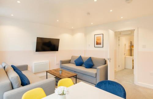Cathays Apartment | Duplex Apartment For Up to 13 Near City Centre