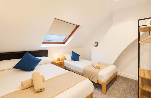 Cathays Apartment | Duplex Apartment For Up to 13 Near City Centre