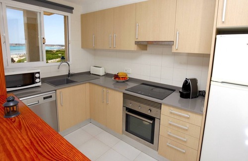 Campos Apartment | Duplex Apartment with Seaview, Wifi, 2 Terraces and Parking