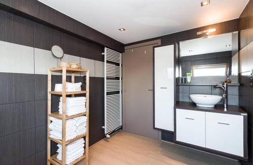 Sint-Jozef Apartment | Duplex appertement met zicht Damse vaart @ Brugge