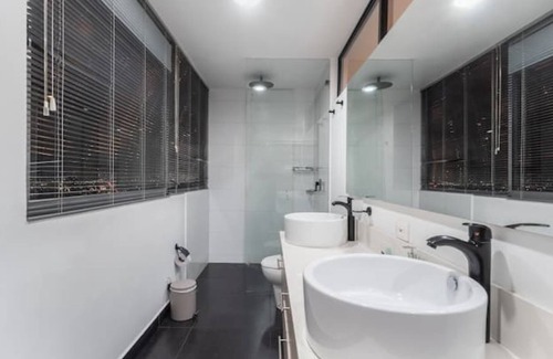 El Castillo Apartment | Duplex apt w/ gym, jacuzzi, terrace & views