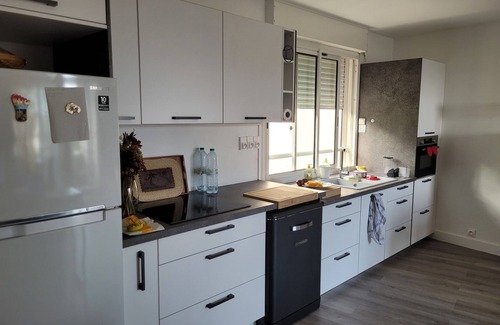 Centre-Ville Apartment | Duplex Avec 2 Chambres à 3 Minutes de la mer et du Centre Ville
