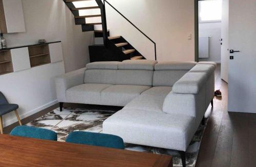 Upper Town Apartment | Duplex avec terrasse quartier européen